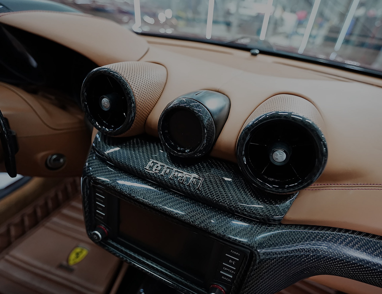 Carbon Fiber Parts service - TRUE KÖNCEPT Dubai